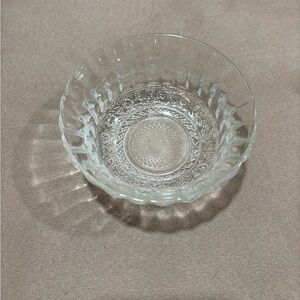 Vintage depression glass bowl​​​​​​​